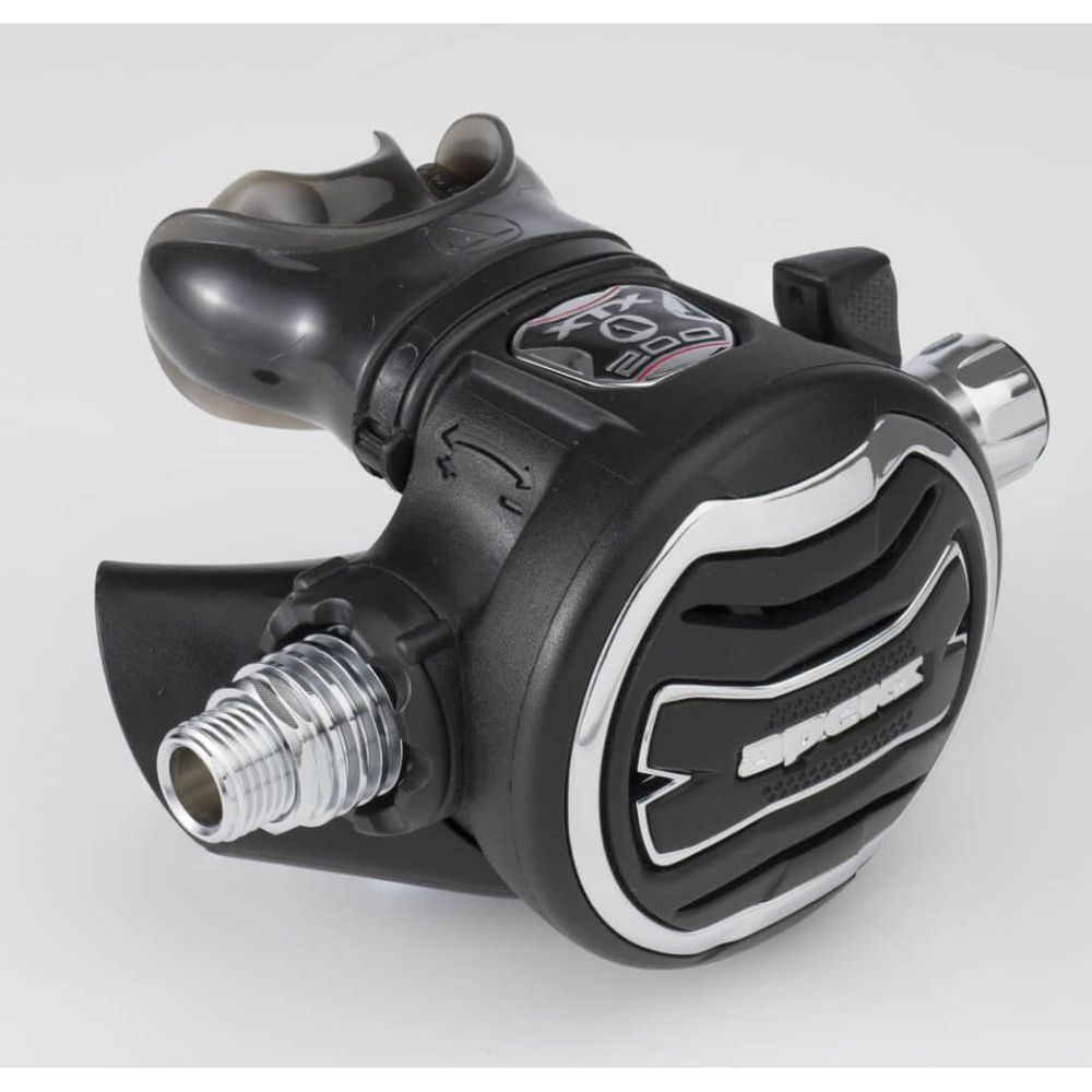 Apeks XTX200 Regulator + XTX40 Octopus Package