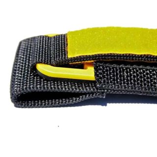 Eezycut Wrist Mounted Pouch