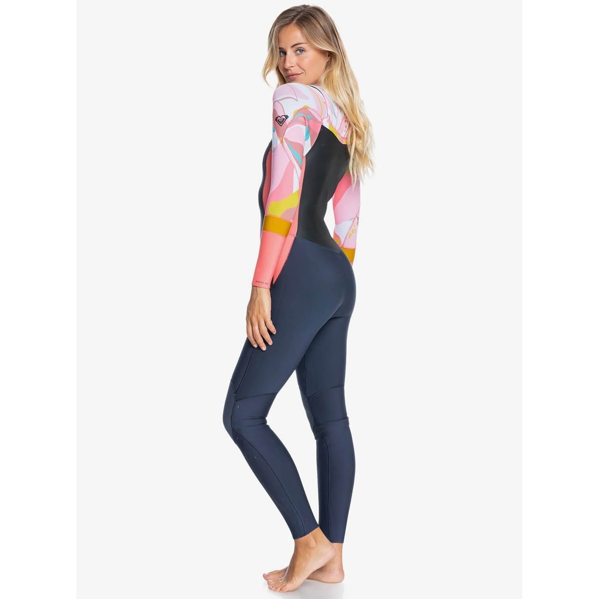 Roxy Syncro Womens 4/3 CZ Steamer Wetsuit - Jet Gry/Coral Flme/Temple Gold Roxy Syncro Womens 4/3 CZ Steamer Wetsuit - Jet Gry/Coral Flme/Temple Gold