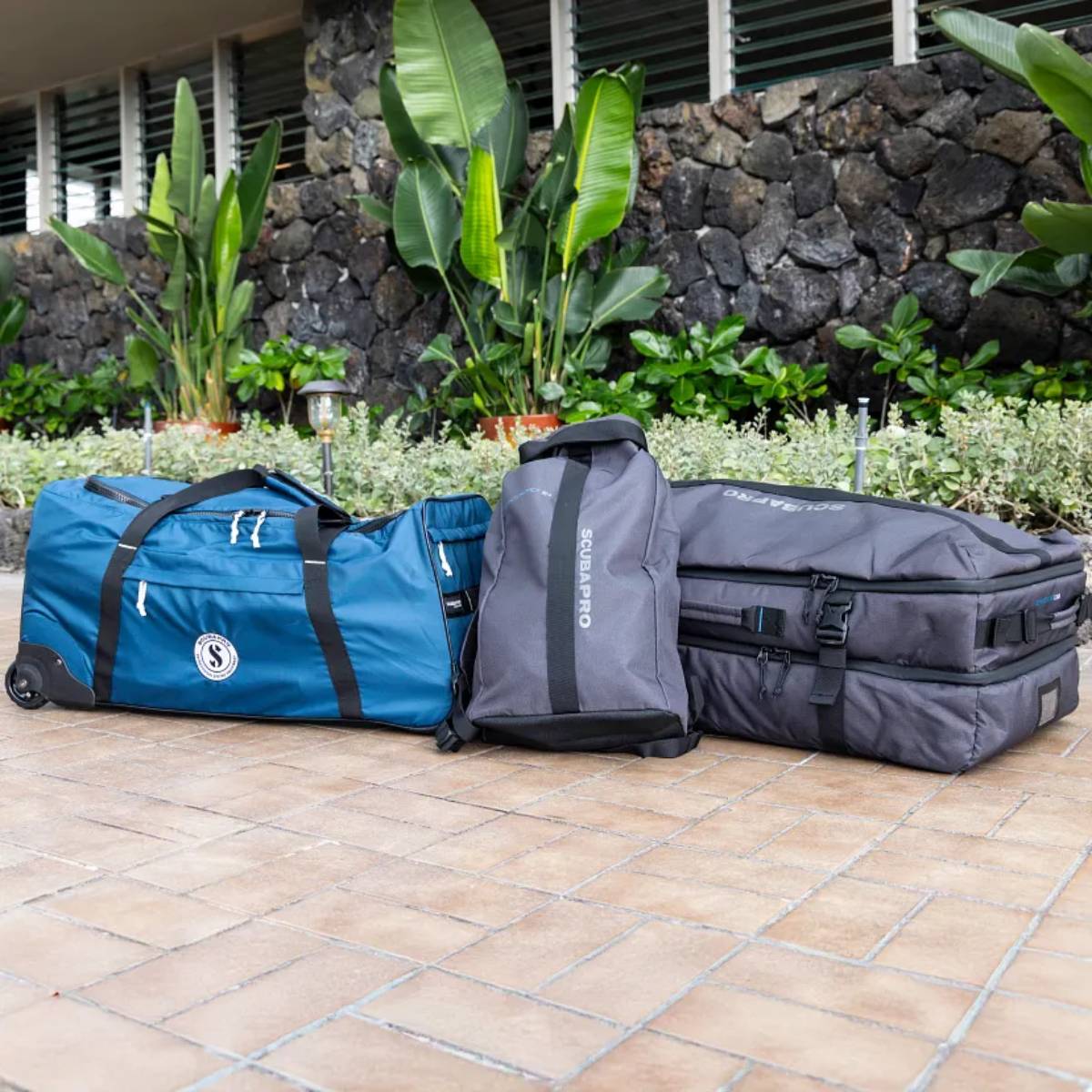 Scubapro Sport Bag 105 Wheeled Dive Bag