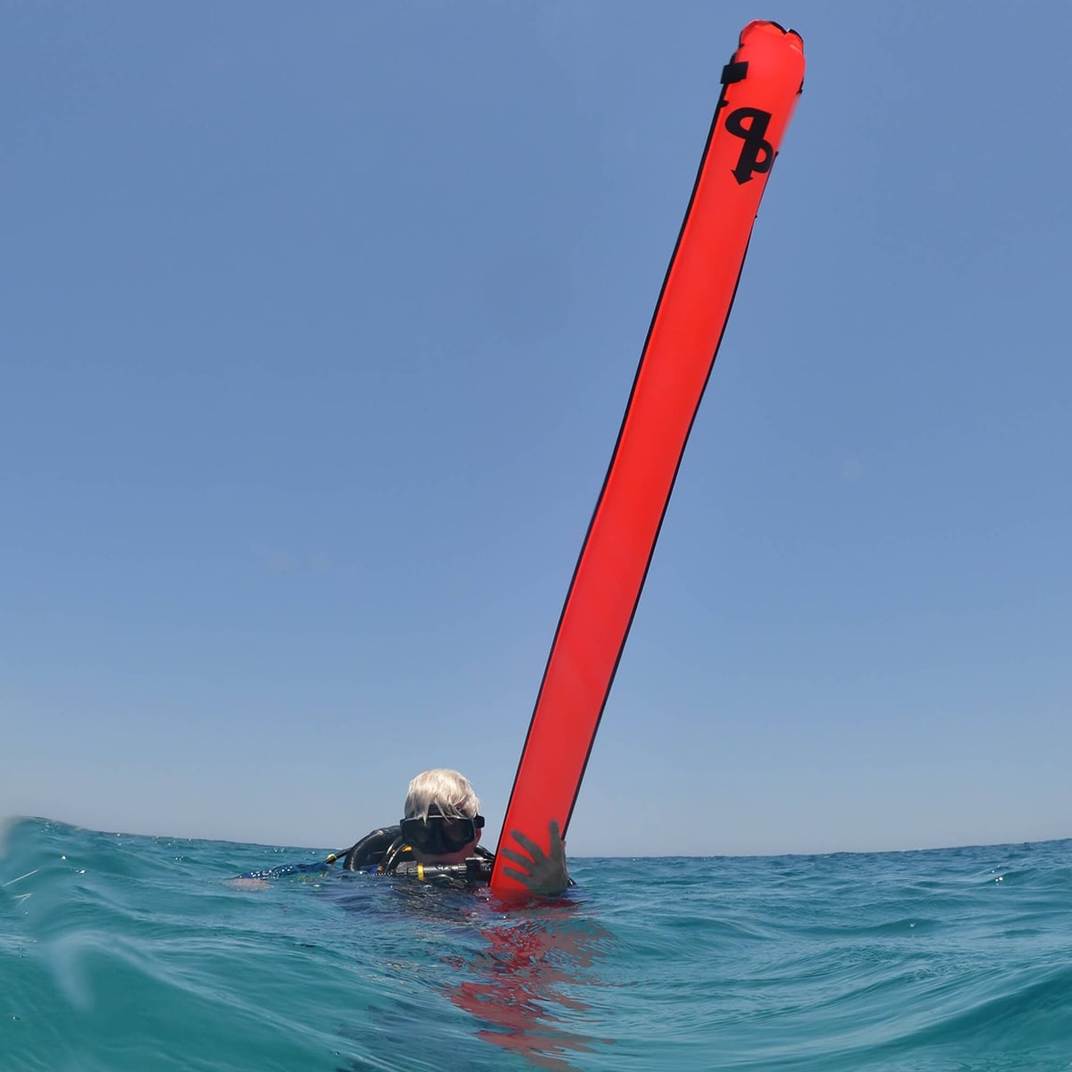 AP Diving 3m Self Sealing SMB Hi Viz Red With EasyFil Adapter