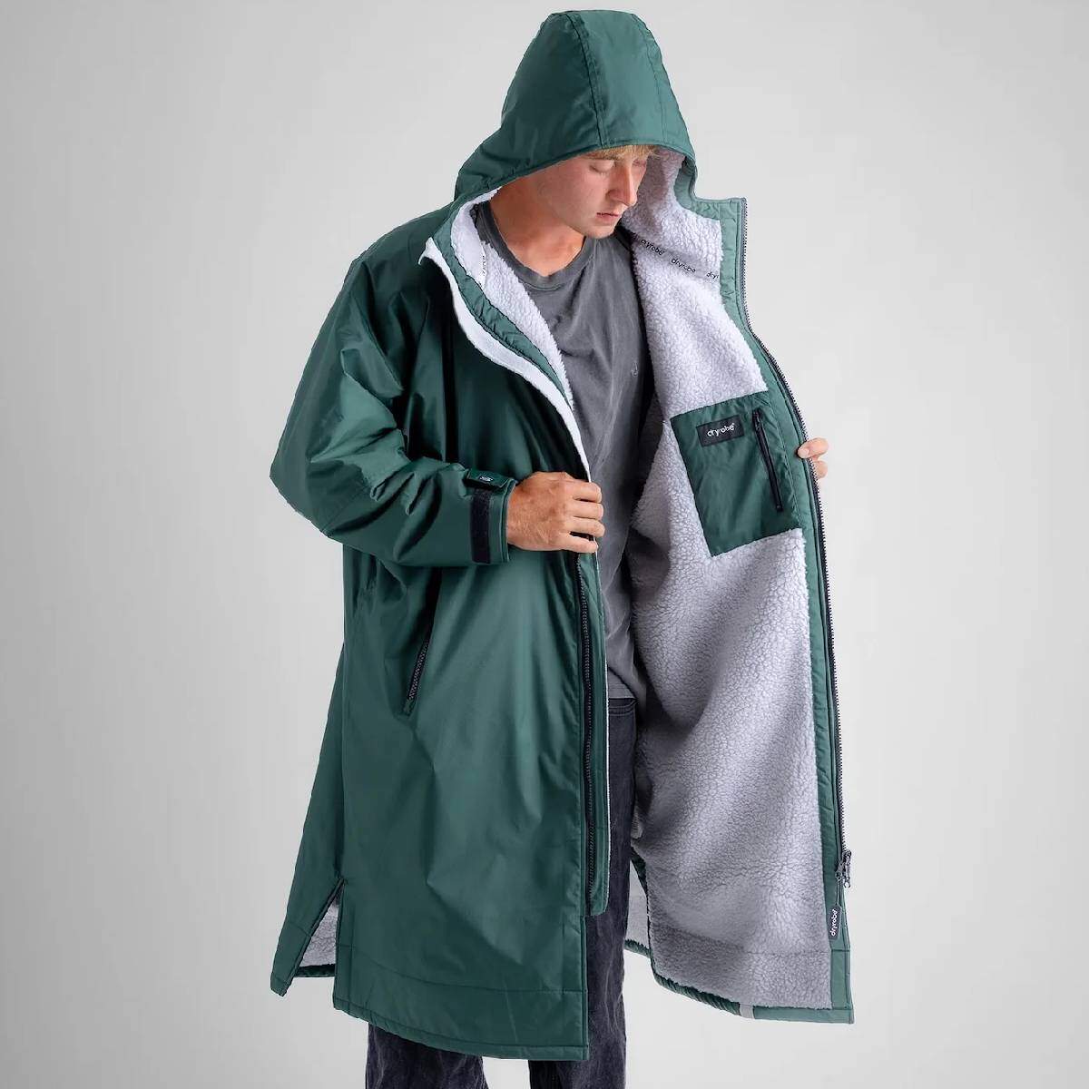 Dryrobe Advance Long Sleeve Changing Robe | Dark Green & Grey