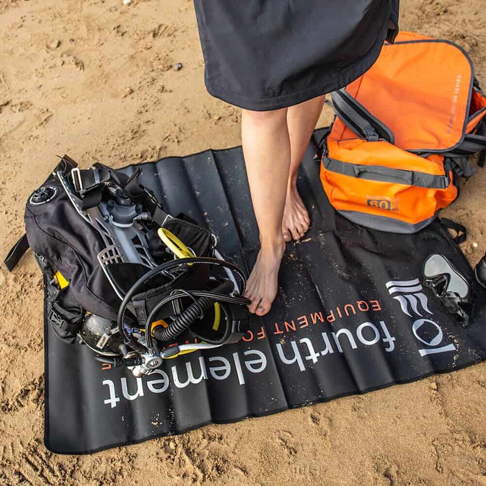 Fourth Element Remora Changing Mat for Drysuit and Wetsuit Fourth Element Remora Changing Mat for Drysuit and Wetsuit