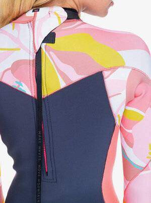 Roxy Syncro Womens 2/2 BZ Spring Suit - Jet Grey/Coral Flame/Temple Gold Roxy Syncro Womens 2/2 BZ Spring Suit - Jet Grey/Coral Flame/Temple Gold