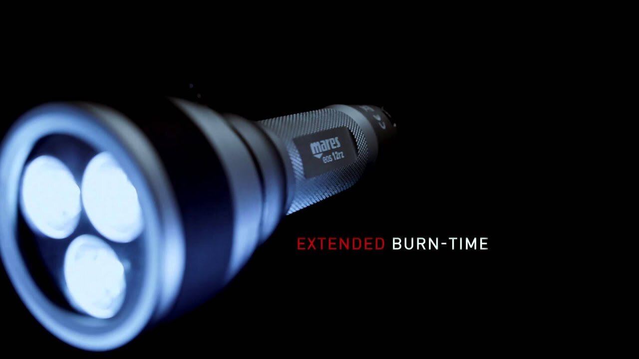 Mares EOS 15RZ Rechargeable Diving Torch - 1504 Lumens Dive Torch